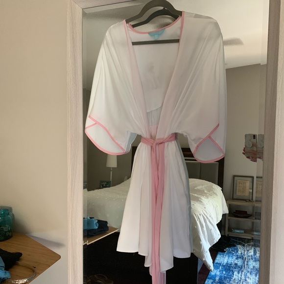 Betsy Johnson | Bridal Robe - Picture 2 of 3